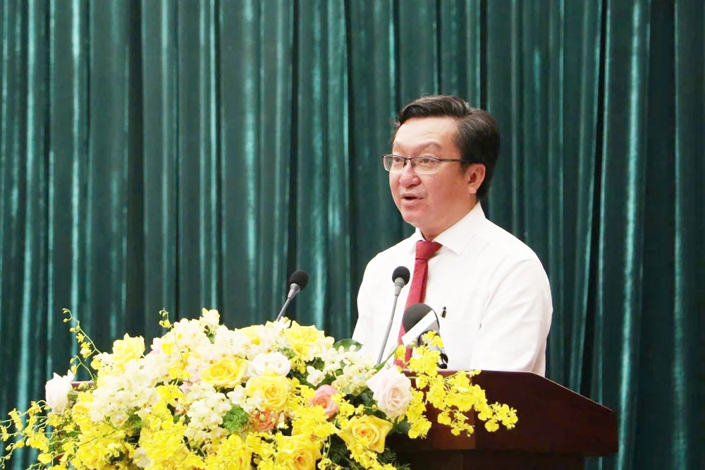 P13_5 50-nam-giao-duc_h5_NGUYEN BAO QUOC.jpg