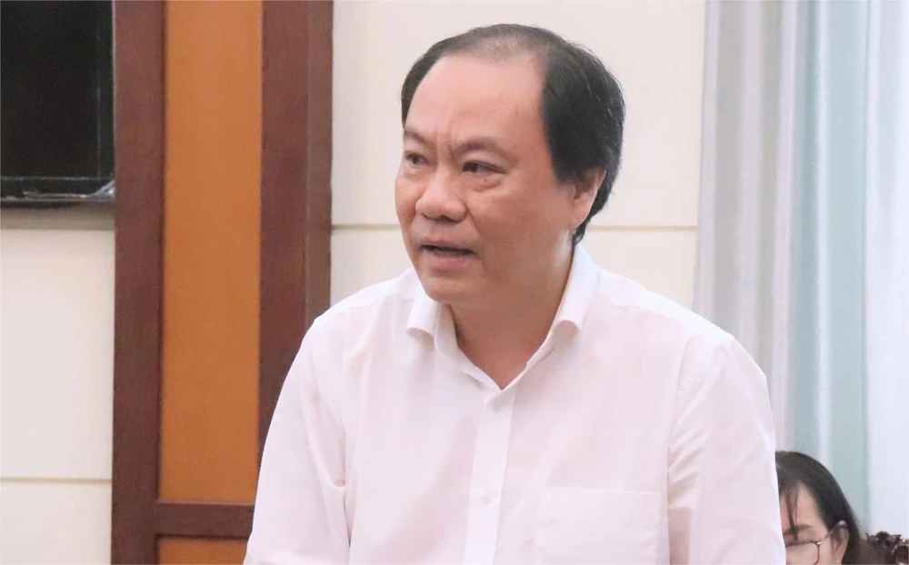 P12 13_Cot phai_h1_NGUYEN HOAI NAM.jpg