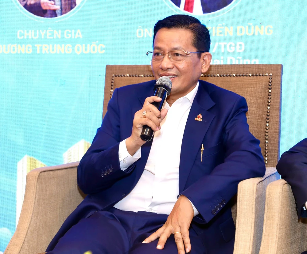 p10 -11 ong-Trinh-Tien-Dung-tap-doan-Dai-Dung.JPG