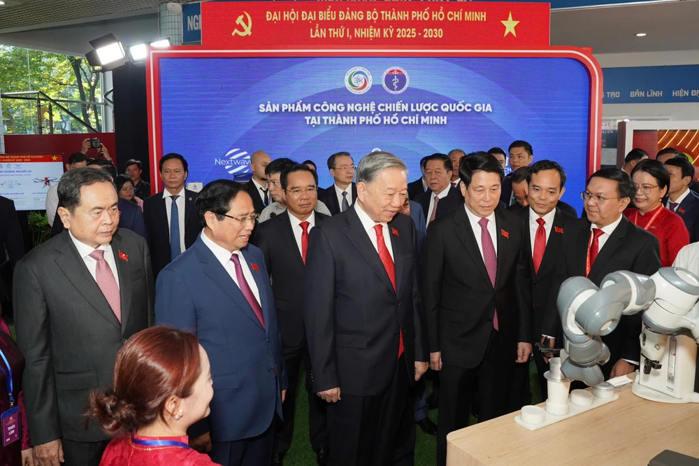 2026-7-1-P2+3-Bai 3-ĐHXIV-nhan-su-vu-trung-kien.jpg