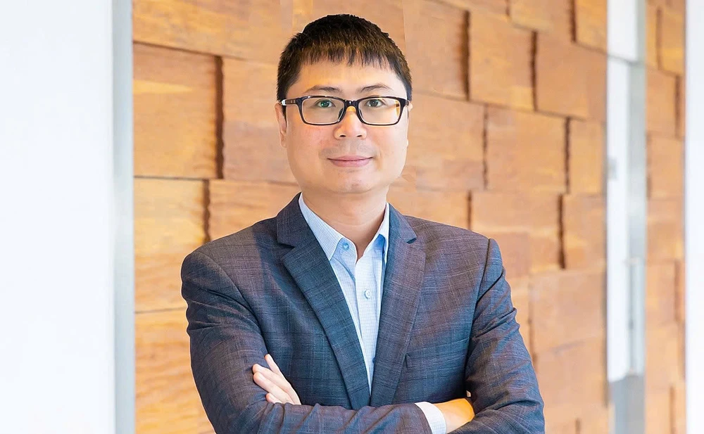 p4-5 Ong Nguyen Quang Dong.jpg