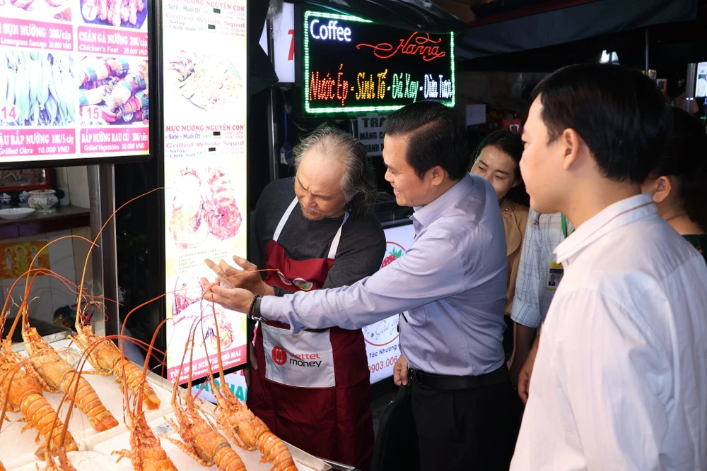 p12-13 tet sach an toan- hinh 2 bai chinh.jpg