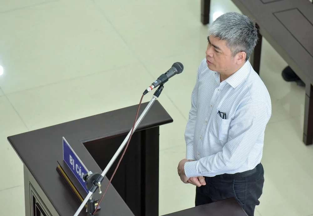 Chủ tọa nói Hà Văn Thắm “rất nhân văn, thương HĐXX...“