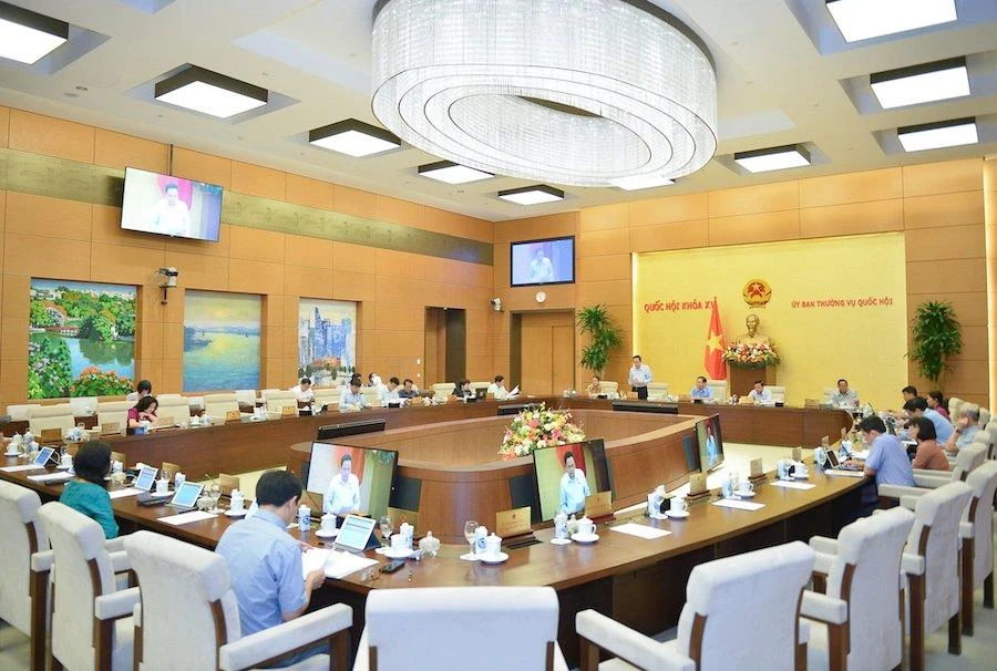 Toàn cảnh phiên họp. Ảnh: PHẠM THẮNG