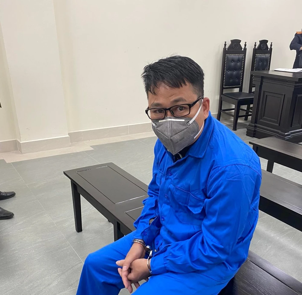 Bị cáo Nguyễn Công Quân tại toà. Ảnh: LA THÀNH