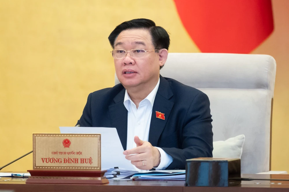 Chu-tich-QH-Vuong-Dinh-Hue.jpeg