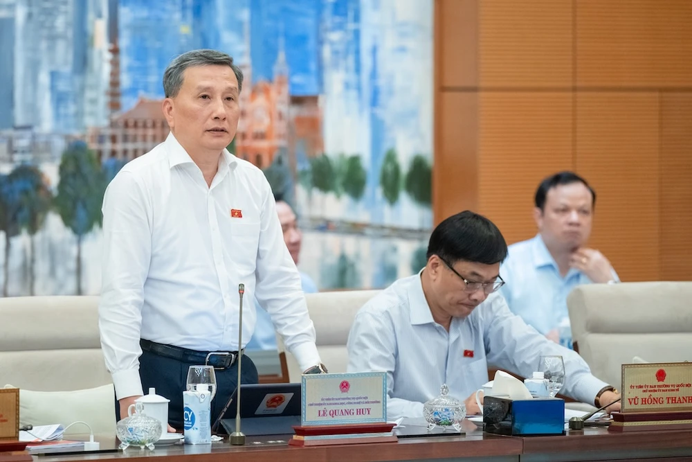 Thường vụ Quốc hội cho ý kiến về dự án Luật Địa chất và khoáng sản