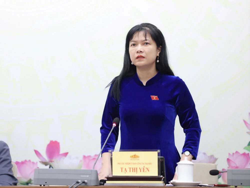 Nhiều cán bộ của Quốc hội tự nguyện chuyển từ cấp trưởng xuống cấp phó