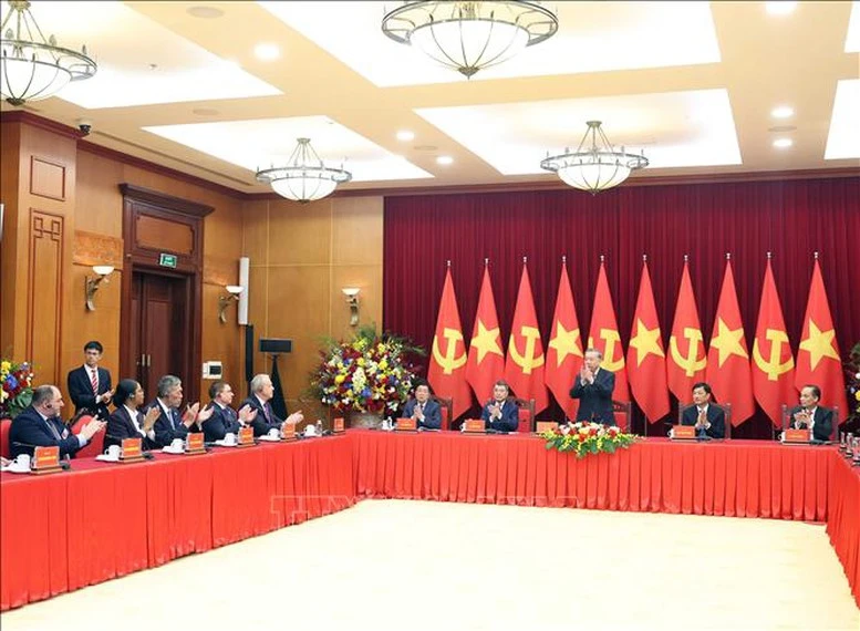 Tong-Bi-thu-tiep-truong-doan-chinh-dang-cac-nuoc-tham-Việt Nam!.jpg