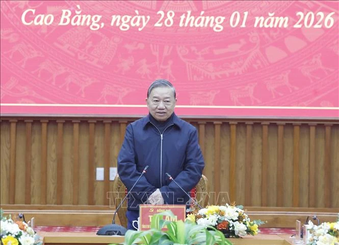 Tong-Bi-thu-To-Lam-tham-va-lam-viec-tai-Cao-Bang.jpg