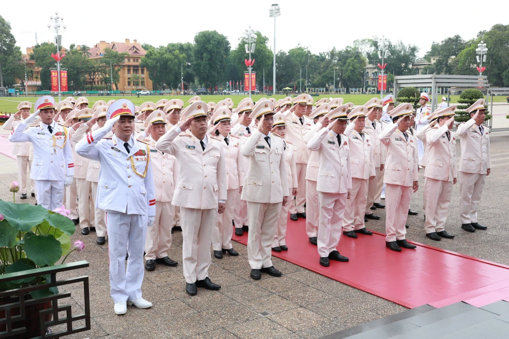 lanh-dao-Dang-nha-nuoc-vao-Lang-vieng-Chu-tich-Ho-Chi-Minh12.jpg