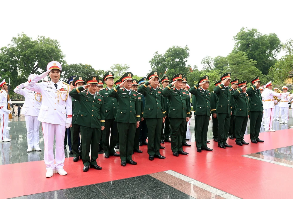 tuong-niem-anh-hung-liet-sy.jpg