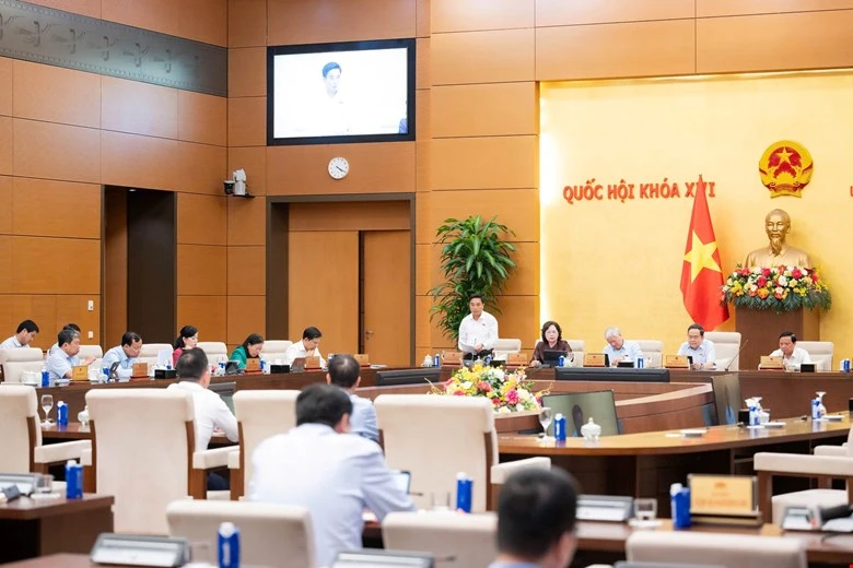 giam-sat-viec-su-dung-tru-so-lam-viec-sau-sap-xep-bo-may-don-vi-hanh-chinh.jpg