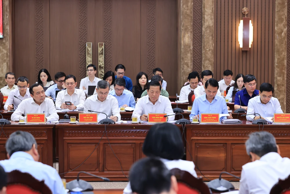Thu-tuong-chu-tri-cuoc-lam-viec-voi-Ha-Noi.jpg
