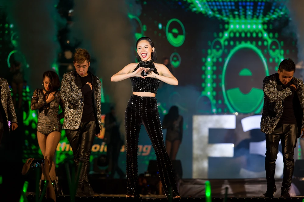 Ngày hội âm nhạc với chuyên gia selfie Oppo F3 ảnh 6