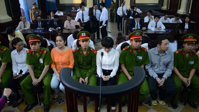 Vụ xử Huyền Như: Nợ ngày càng lớn nên phạm tội ảnh 1 Vụ xử Huyền Như: Nợ ngày càng lớn nên phạm tội ảnh 1