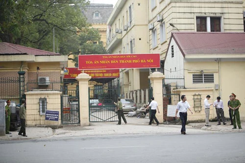 Hôm nay, xử bác sĩ TMV Cát Tường ném xác bệnh nhân - 3