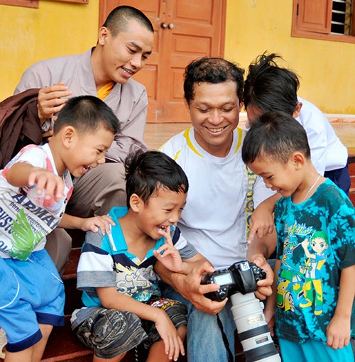 Nghệ sĩ nhiếp ảnh Nguyễn Á: Hạnh phúc hơn với chuyến đi Hoàng Sa ảnh 4