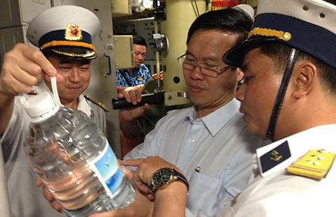 Thủy thủ tàu ngầm và những chuyện chưa kể ảnh 2