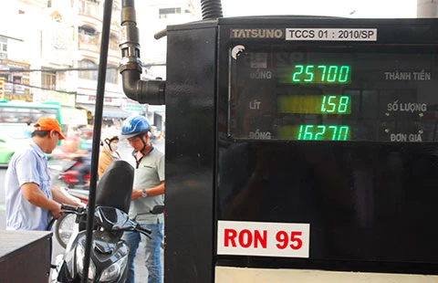 Giá phải giảm theo xăng! ảnh 1