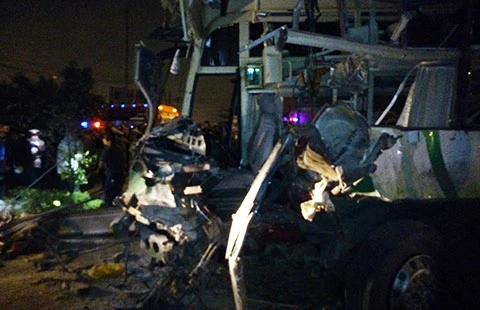 Tai nạn nghiêm trọng ở Bình Thuận: 10 người thiệt mạng ảnh 2