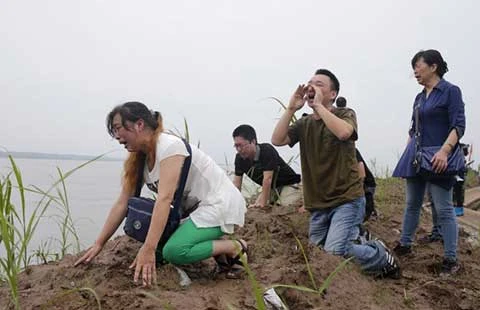 Tổ chức tuần thất bên bờ sông Trường Giang ảnh 1