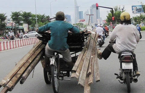 Xem thường luật giao thông ảnh 1