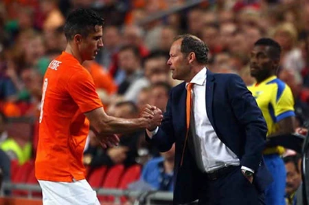 Vòng loại Euro 2016: Hà Lan tìm lối thoát ảnh 1