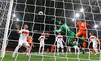 Vòng loại Euro 2016: Đức lấy lại vị thế ảnh 2