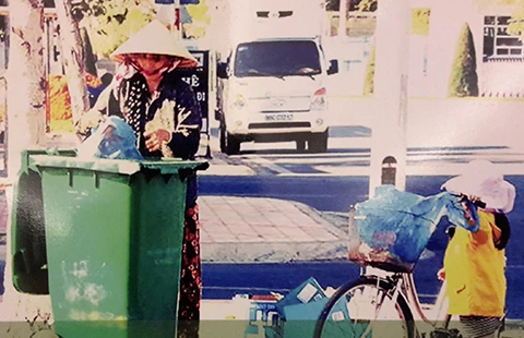 Nước mắt người di cư ảnh 1