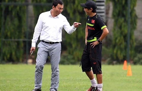 Luẩn quẩn tìm thầy cho bóng đá Việt Nam ảnh 1