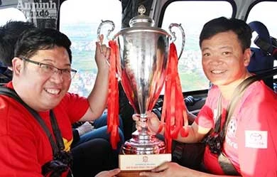 Vụ bể show gala trao cúp ở Lạch Tray ảnh 3