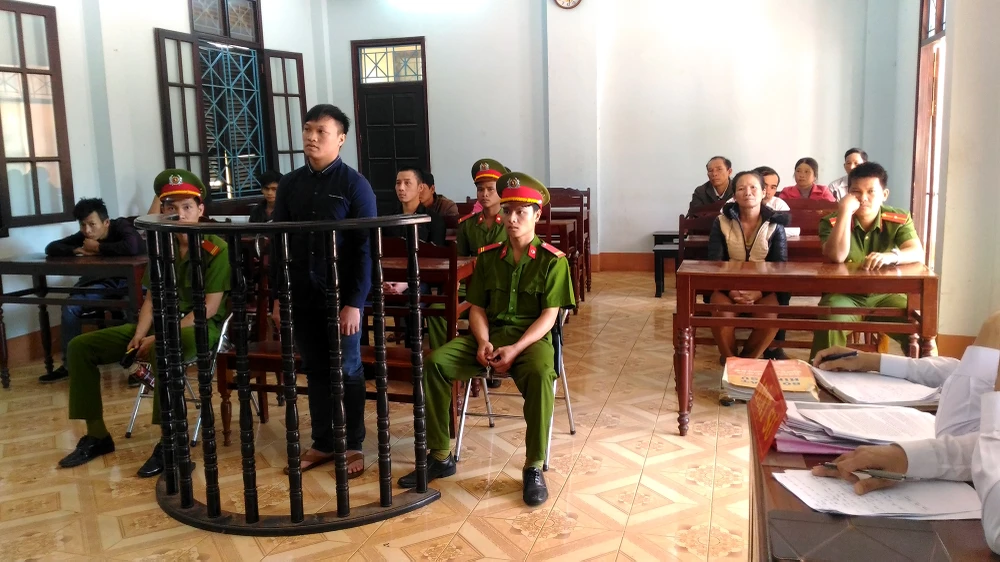 Kết tội kiểu 'không chúng mày thì ai vào đây' ảnh 6