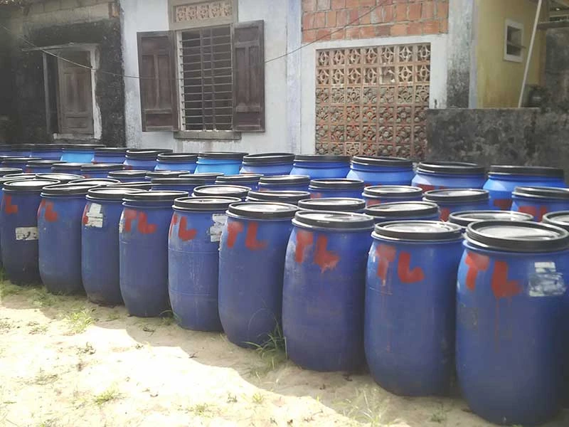 Lấy thùng chứa hóa chất đựng mắm để bán! ảnh 2