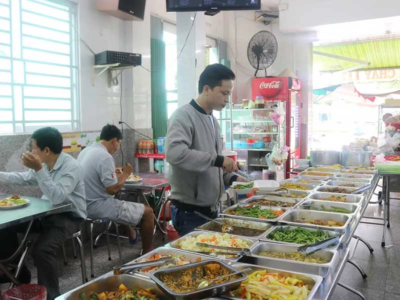 Sài Gòn có thêm bếp ăn ấm áp tình người ảnh 2