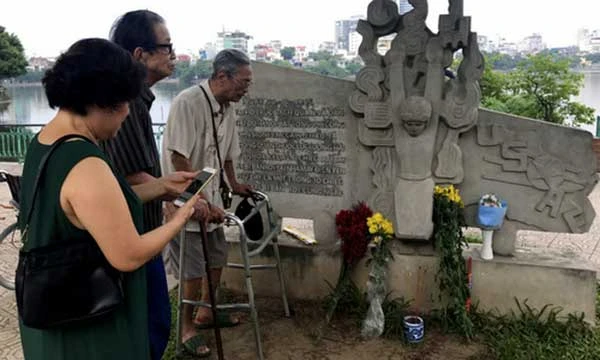 John McCain, người bắc cầu quan hệ Việt-Mỹ ảnh 4