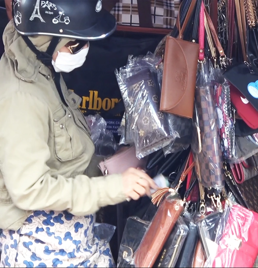 Thả xe theo ‘lệnh’ của ông bán nước dừa ảnh 5