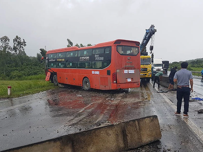 ‘Quốc lộ 1 mất an toàn do thiếu trách nhiệm’ ảnh 2