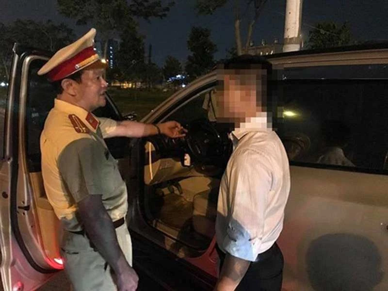 Ngày đầu theo chân lực lượng xử lý tài xế dùng ma túy ảnh 3