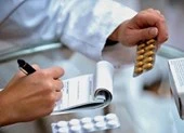 Bộ Y tế nói về quy định xuất CMND mua thuốc ngoại trú