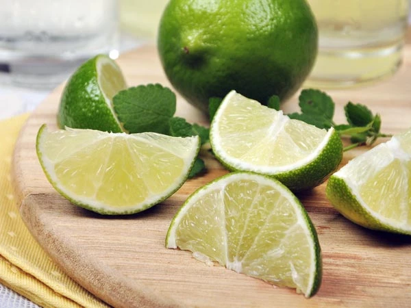 Bài thuốc tại nhà trị gàu trên da đầu ảnh 1