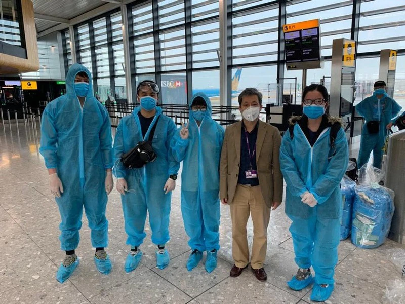 Sức ép lớn từ các chuyến bay đưa người Việt về nước ảnh 2