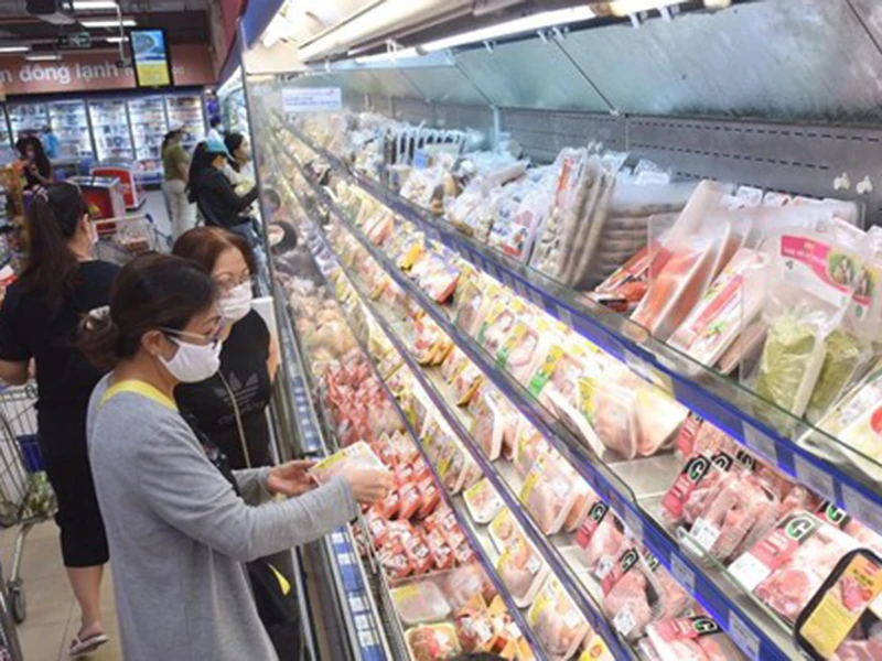 Giá heo trong nước hạ nhiệt, heo Thái Lan thất thủ ảnh 2