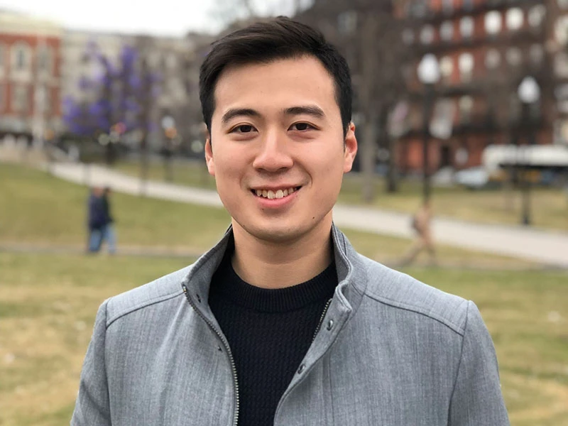 (*) Ngô Di Lân, nghiên cứu sinh tiến sĩ Trường ĐH Brandeis (Mỹ), tác giả cuốn sách 1% mỗi ngày.