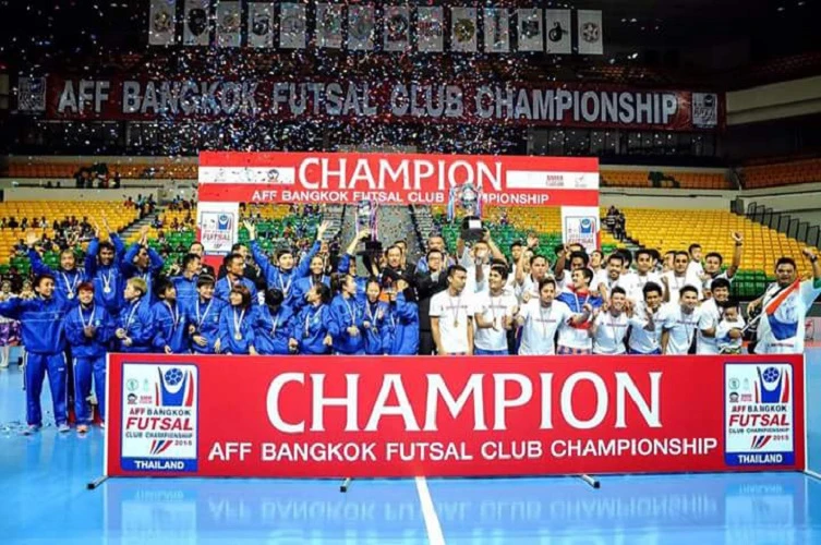 Thái Sơn Nam vô địch ảnh 2 Thái Sơn Nam vô địch ảnh 2