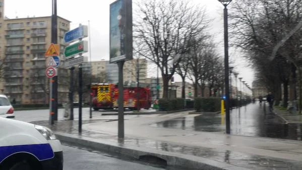 Thảm sát Charlie Hebdo tại Pháp: Diễn biến mới nhất ảnh 20