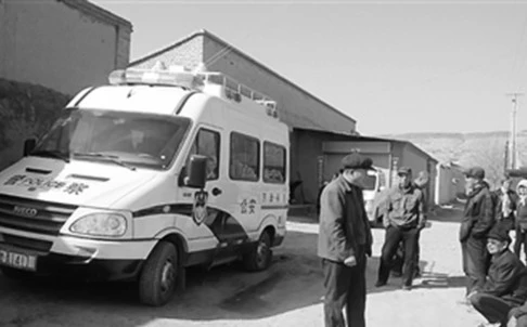 Kinh hoàng đánh cha đến chết vì không tìm được vợ ảnh 1