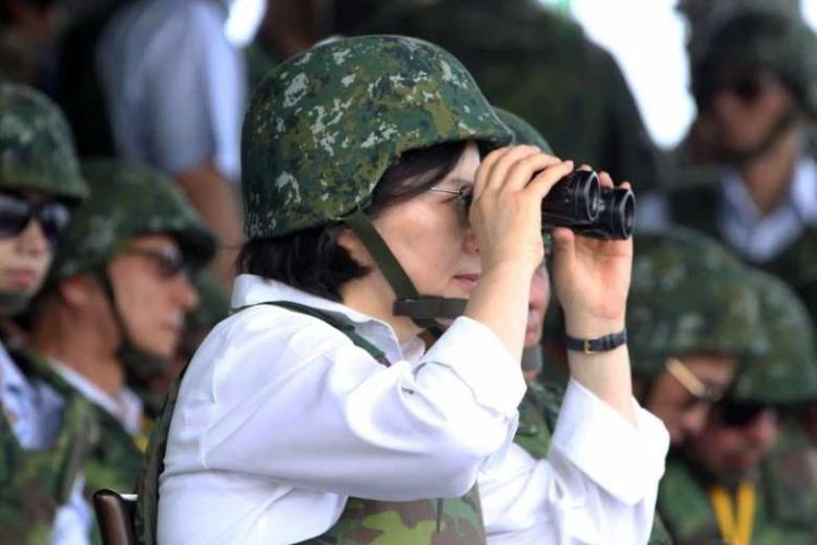 Lãnh đạo Đài Loan chủ trì tập trận chống Trung Quốc tấn công