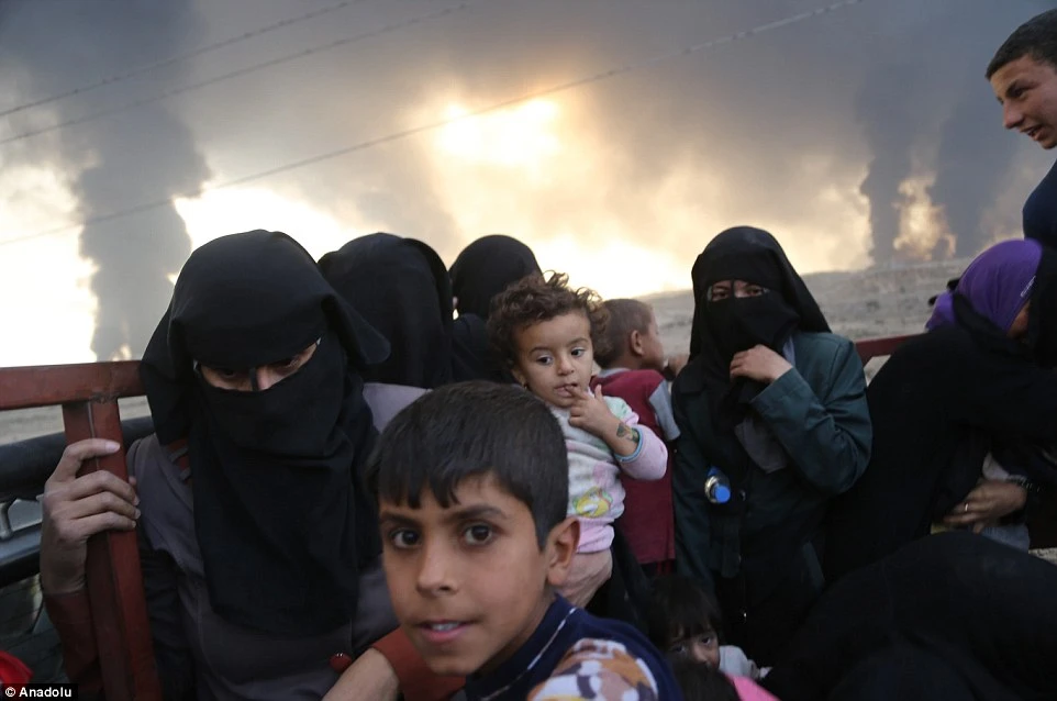 Mosul bị bao vây, tướng lĩnh IS đưa vợ con bỏ trốn