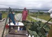Thừa Thiên Huế gia cố các chốt kiểm dịch COVID-19 để chống bão